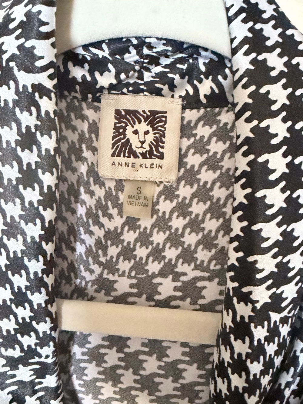 Ann Klein Sleeveless Black & White Houndstooth Bow-Tie Top Small - Picture 5 of 5